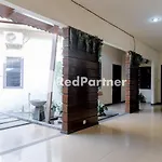 Cherry Pink Hotel Medan Mitra Reddoorz
