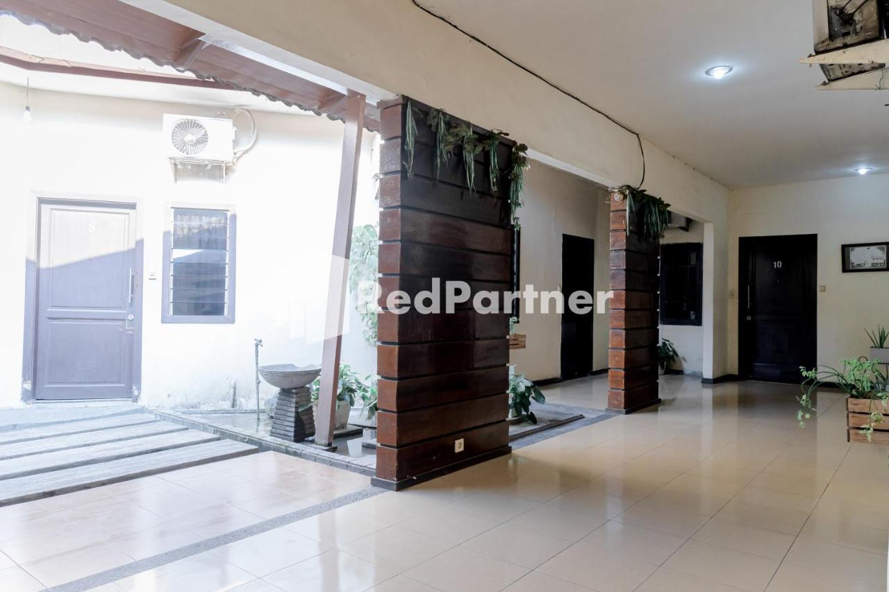 Cherry Pink Mitra Reddoorz Hotel Medan