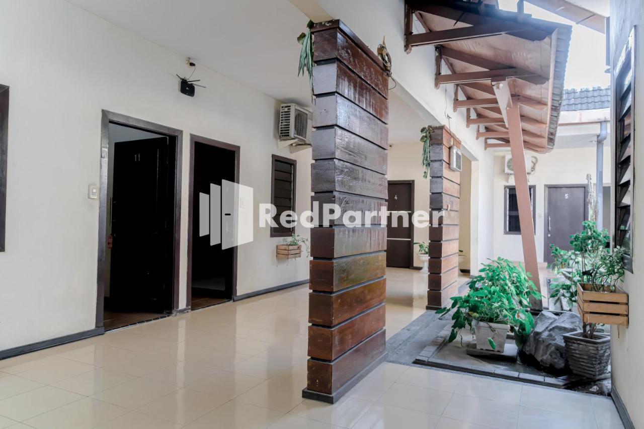 Cherry Pink Mitra Reddoorz 2* Medan